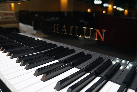 西安雅马哈钢琴专卖店分享如何识别原装进口钢琴和国产钢琴