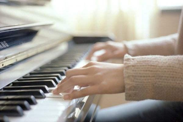 西安珠江里特米勒钢琴专卖店分享初学琴童选择什么品牌的钢琴