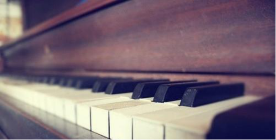 洛克森钢琴定制，普通钢琴和定制钢琴有什么不一样的